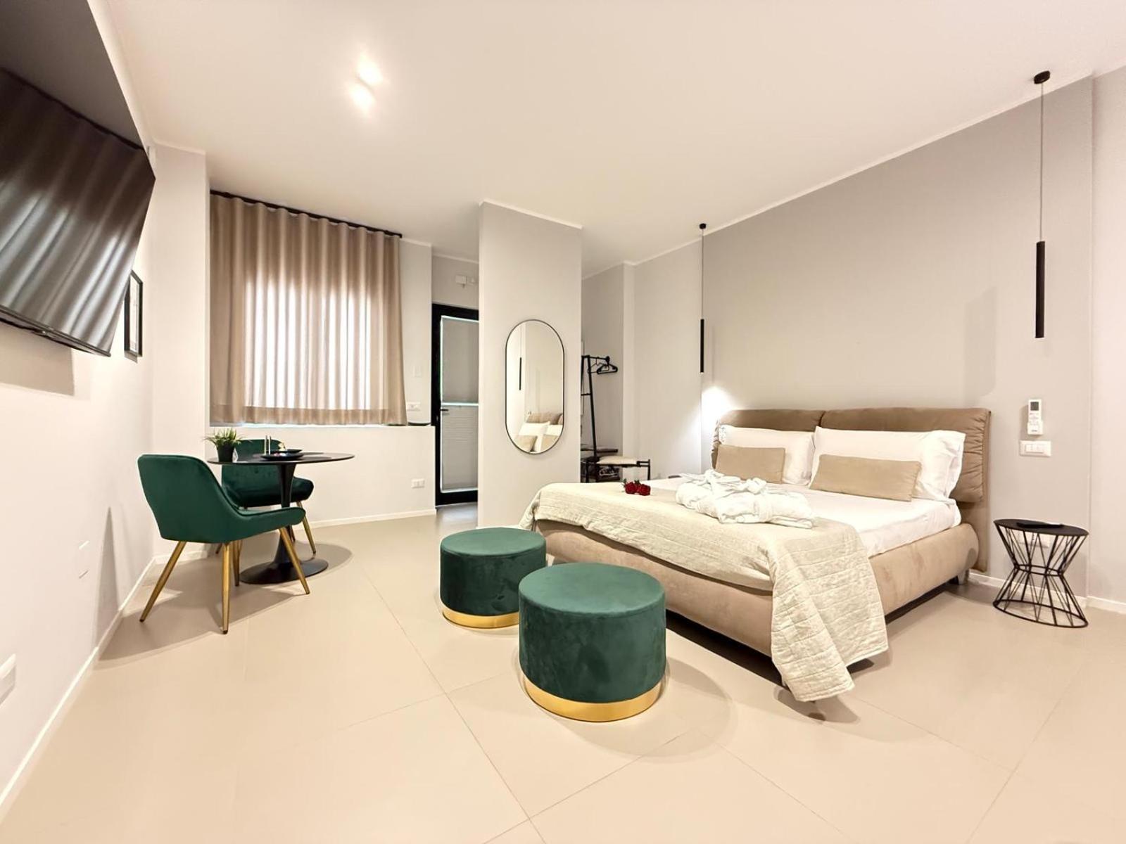 Luxury Apartment - Suite Cavour Бари Экстерьер фото