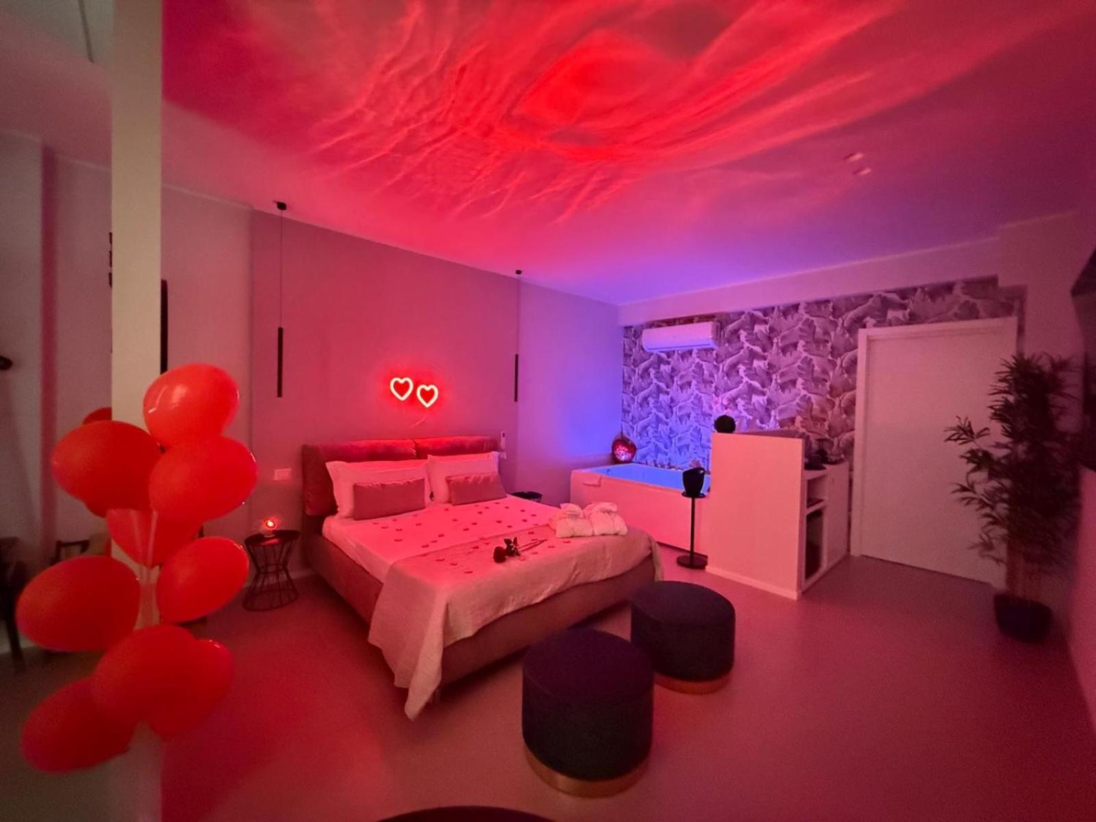 Luxury Apartment - Suite Cavour Бари Экстерьер фото